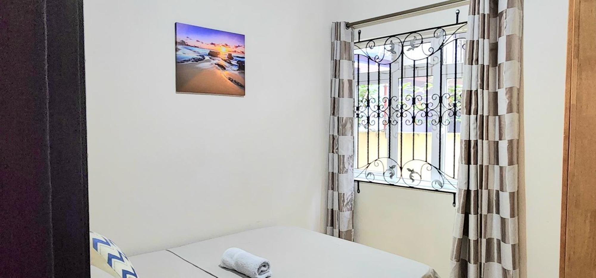 Number 3, Pebble Bay Appartments, Ground Floor Apartment *